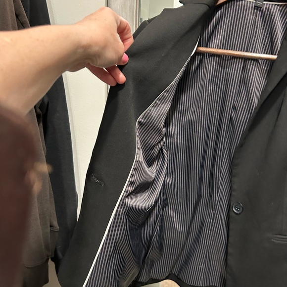 Express black blazer size 0 - Picture 13 of 13